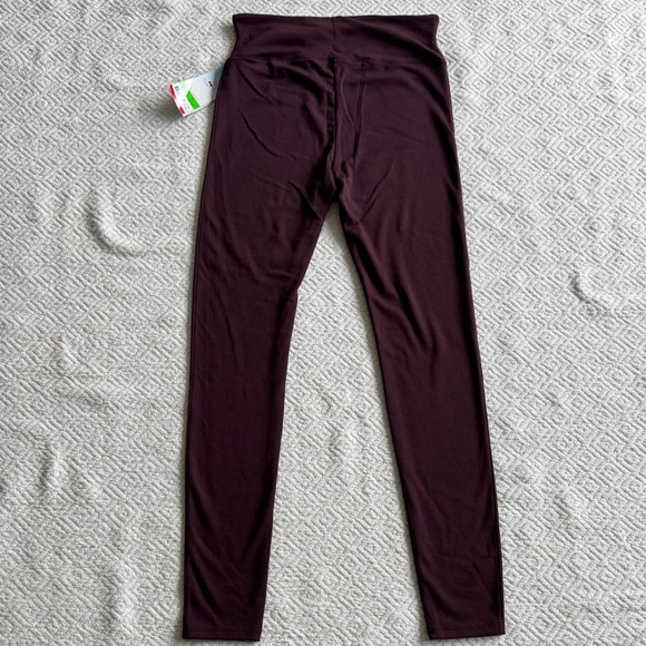 NWT Assets By Spanx Deep Burgundy Leggings Size L - Picture 7 of 10
